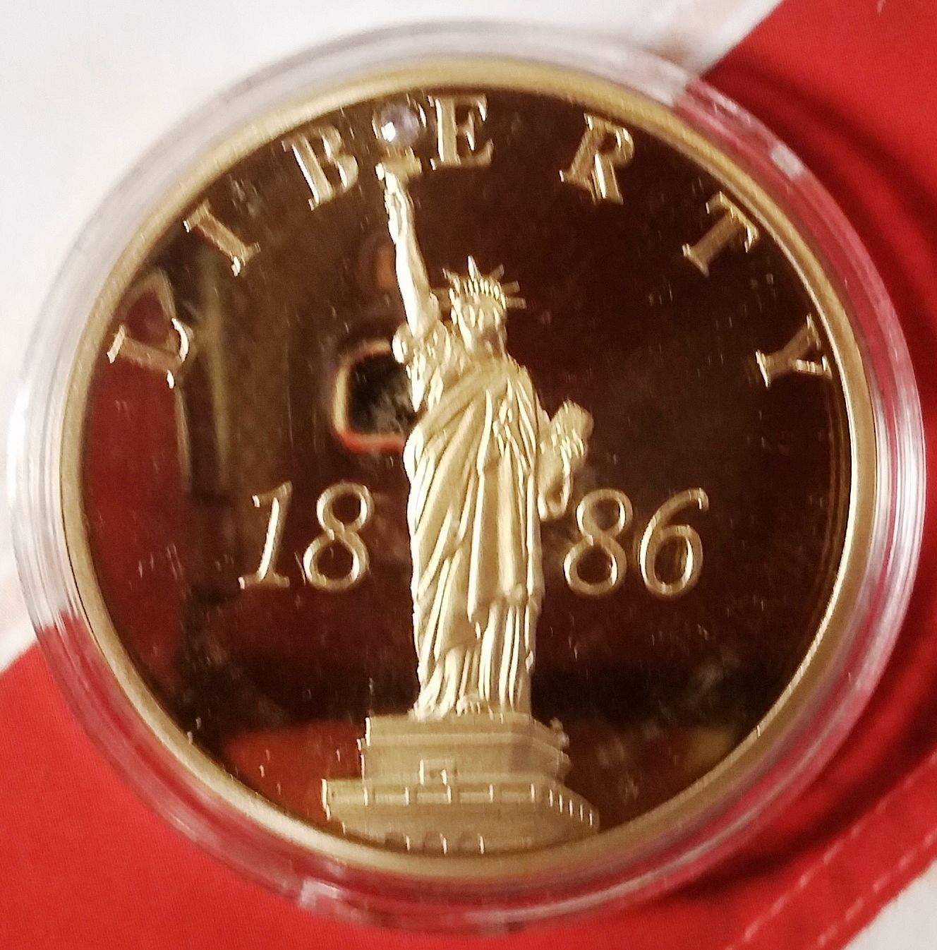 Detail 1886 Statue Of Liberty Gold Coin Nomer 34