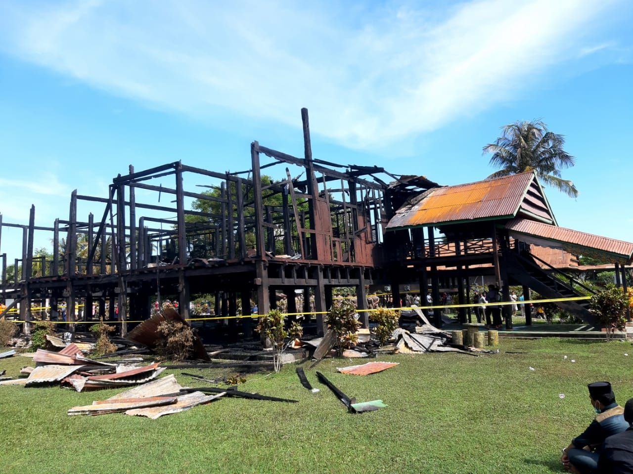 Detail 20 Gambar Rumah Adat Nomer 49