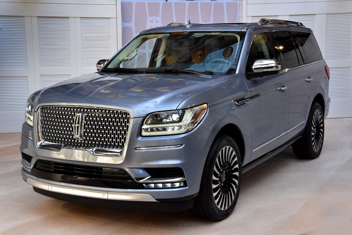 Detail 2020 Lincoln Navigator With Gullwing Doors Price Nomer 53