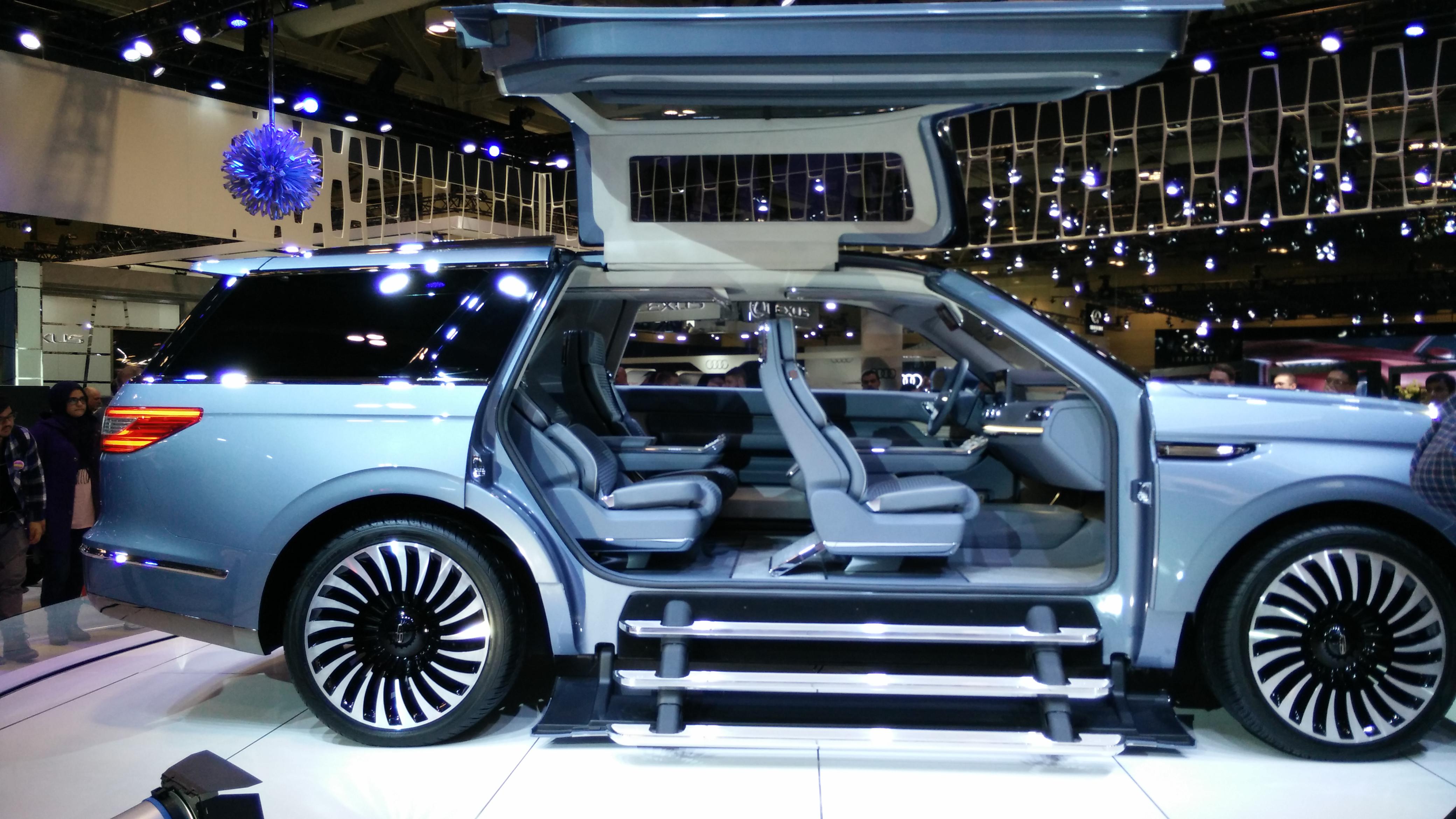 Detail 2020 Lincoln Navigator With Gullwing Doors Price Nomer 10