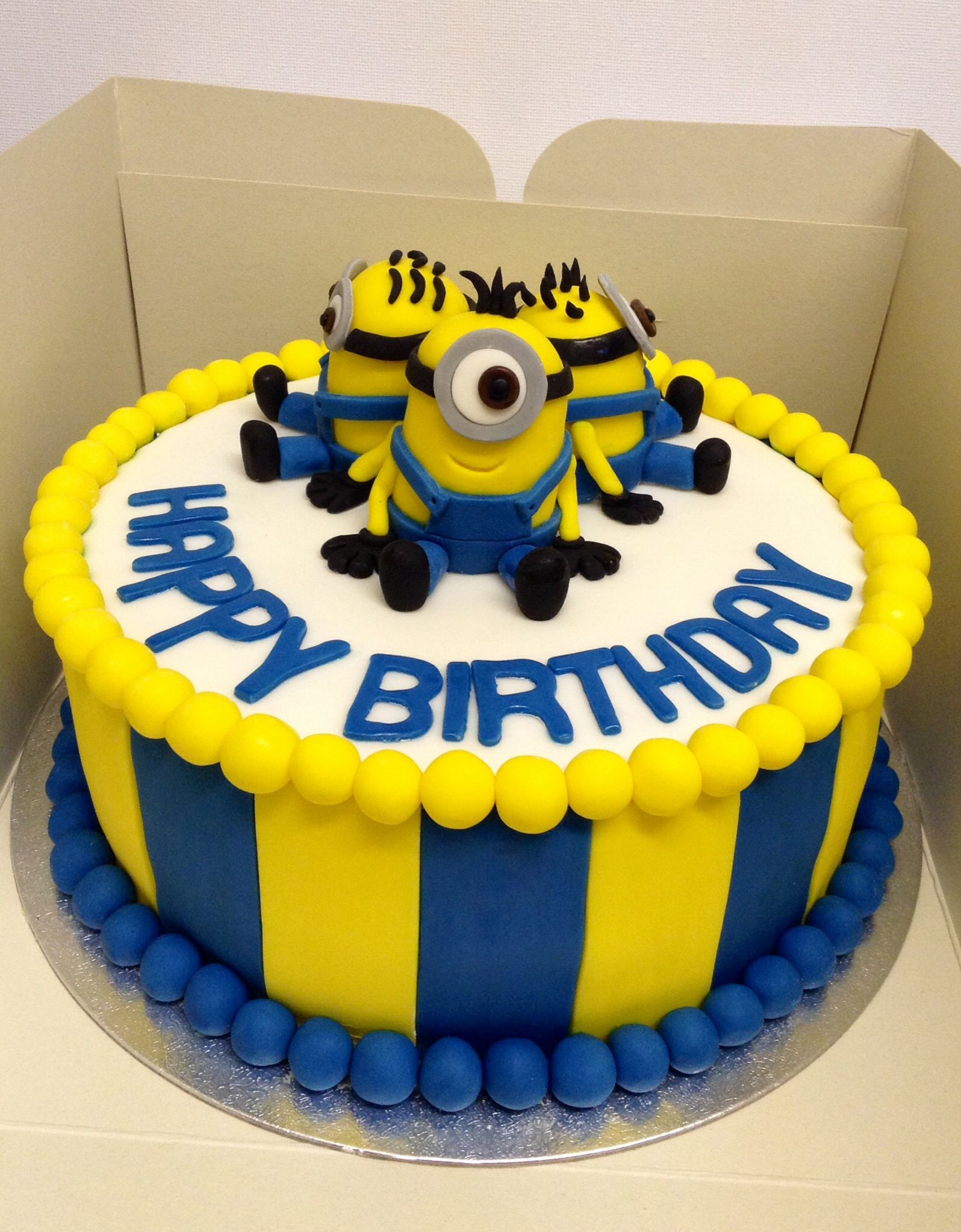 Detail 2nd Birthday Minions Cake Nomer 2