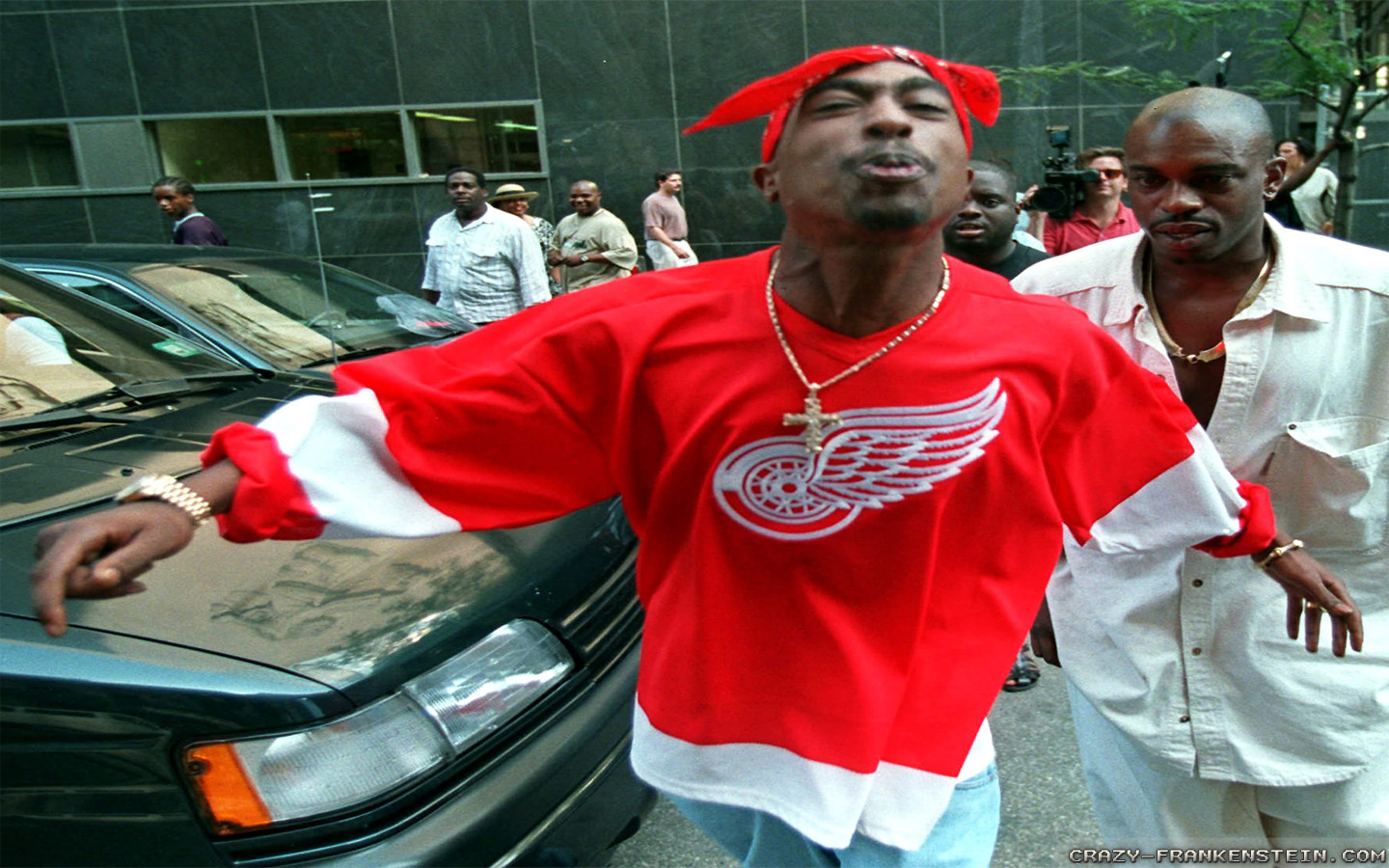 Detail 2pac Spitting Nomer 3