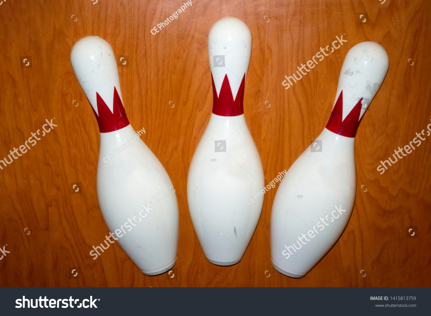 Detail 3 Bowling Pins Nomer 44