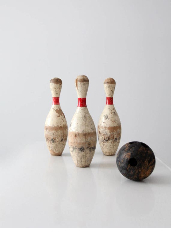 Detail 3 Bowling Pins Nomer 6