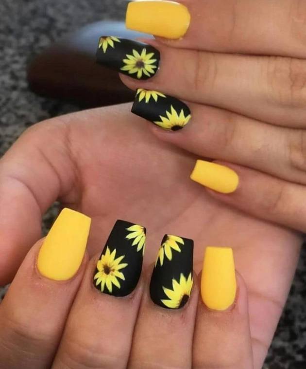 Detail 3d Sunflower Nails Nomer 46