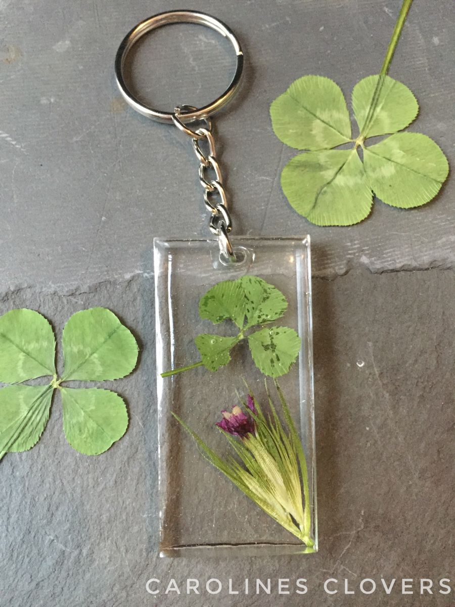 Detail 4 Leaf Clover Keychain Nomer 3