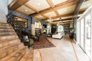 Detail 5454 Pine Tree Drive Nomer 26