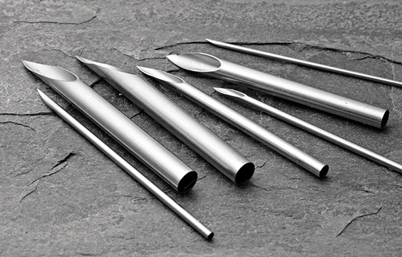 Detail 8 Gauge Needle Piercing Nomer 30