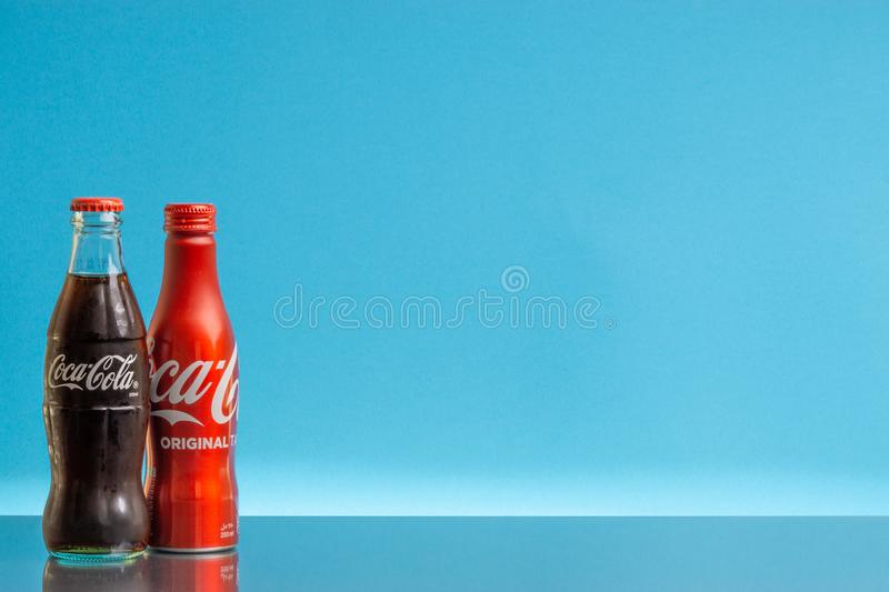 Detail Background Coca Cola Nomer 30