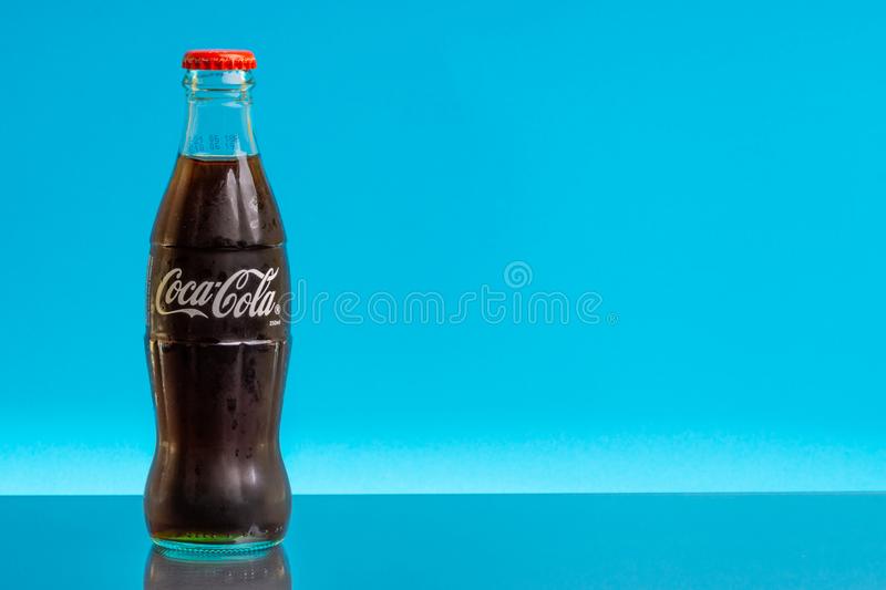Detail Background Coca Cola Nomer 49
