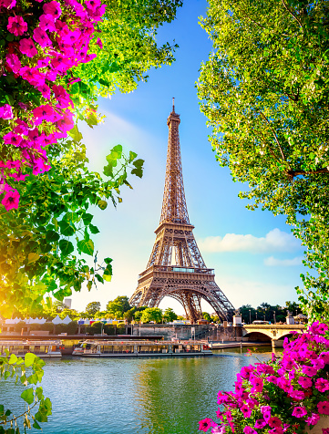 Detail Background Eiffel Tower Wallpaper Nomer 3