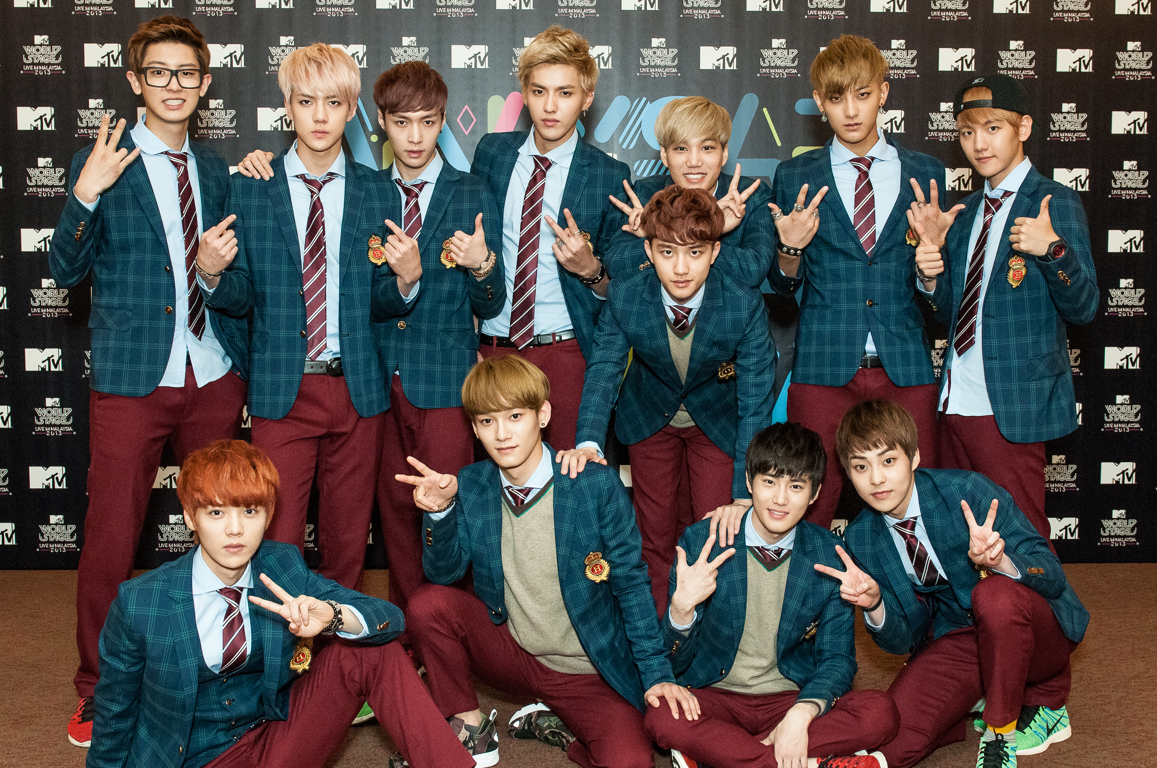 Detail Background Exo Nomer 48
