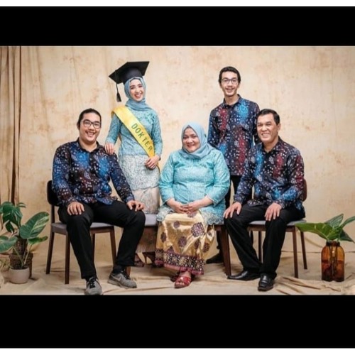 Detail Background Foto Keluarga Ukuran Besar Nomer 48