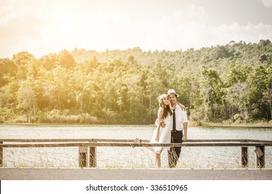 Detail Background Foto Prewedding Outdoor Nomer 11