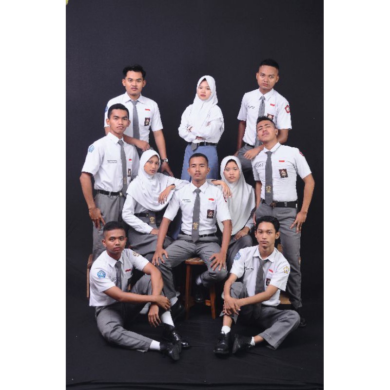 Detail Background Foto Studio Hitam Nomer 33