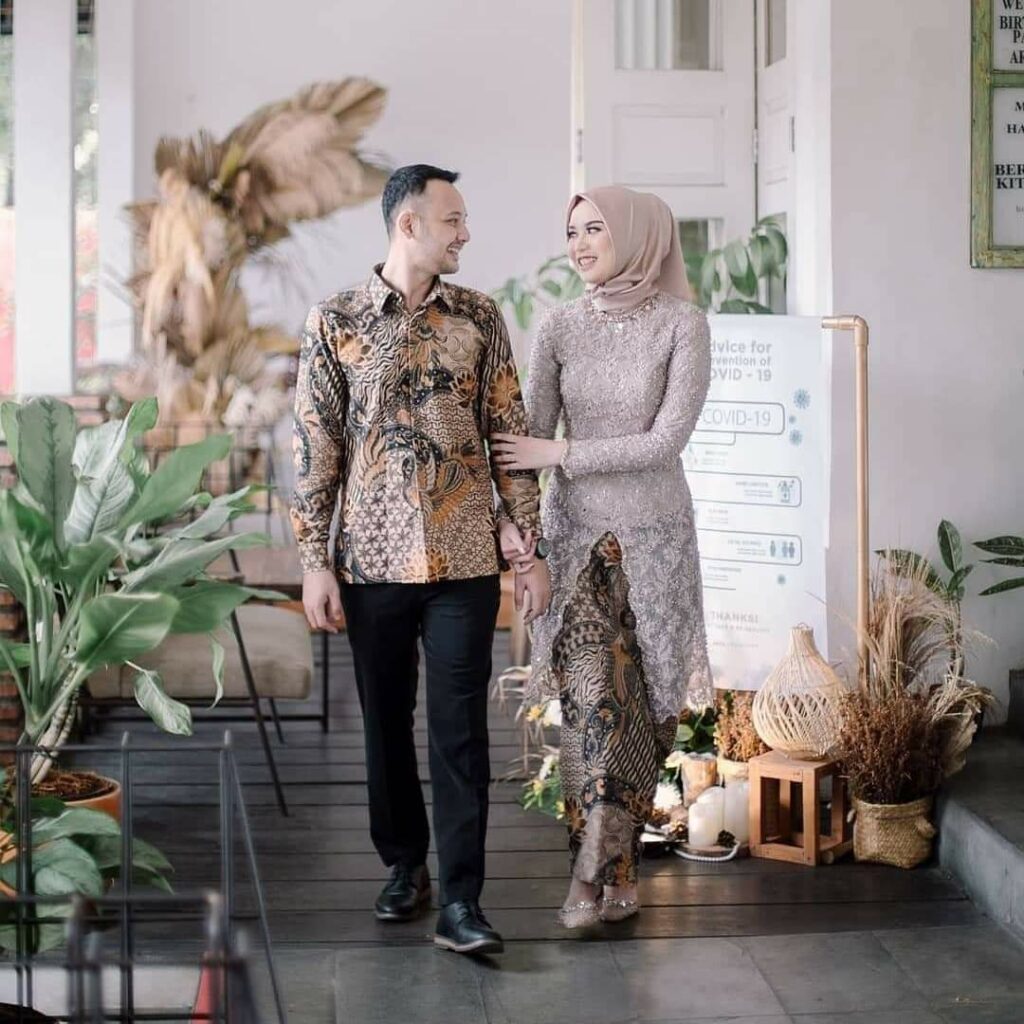 Detail Baju Untuk Lamaran Sederhana Di Rumah Nomer 15