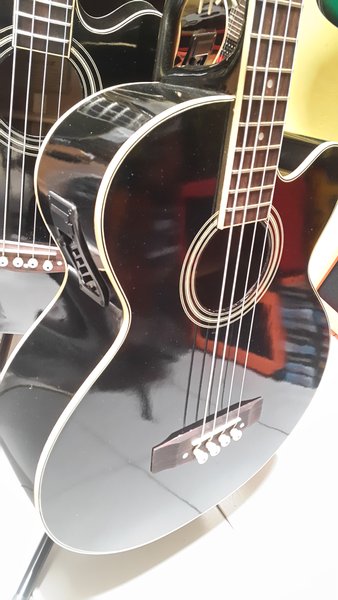 Detail Bass Di Gitar Akustik Nomer 11