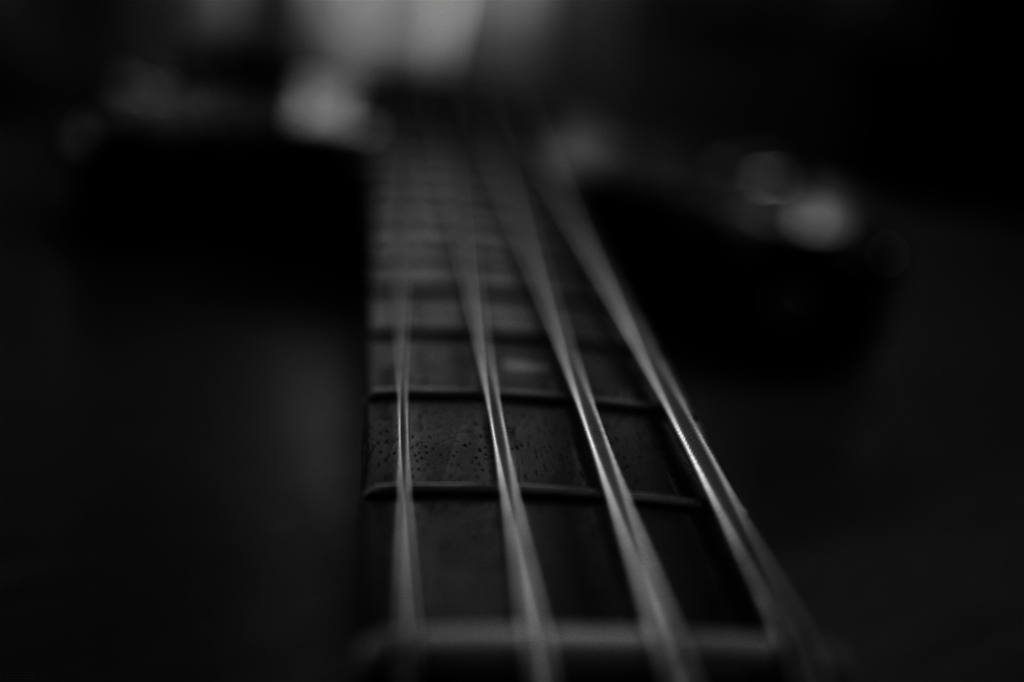 Detail Bass Guitar Wallpaper Nomer 5