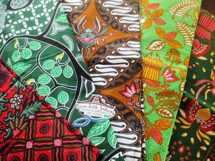 Detail Batik Surabaya Dan Penjelasannya Gambar Bunga Hitam Putih Keren Nomer 38