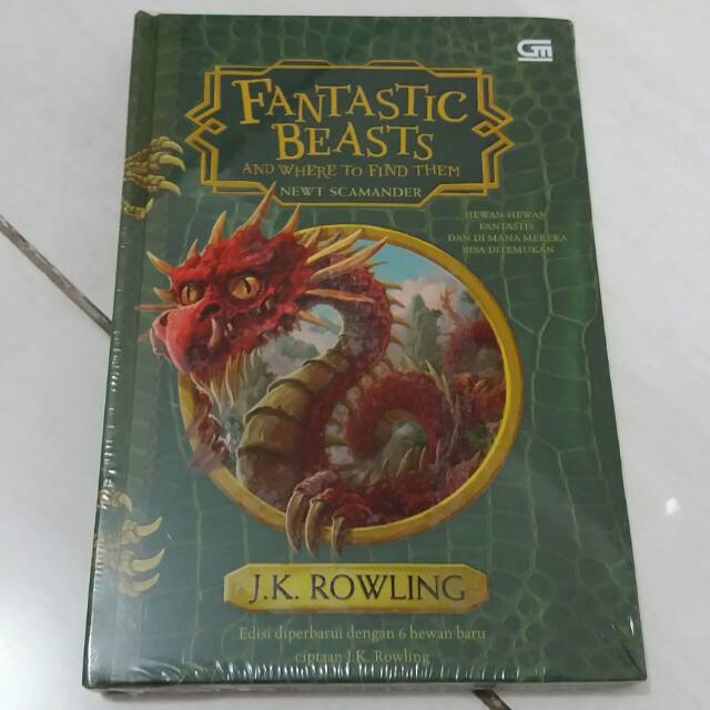 Beli Buku Fantastic Beasts And Where To Find Them - KibrisPDR