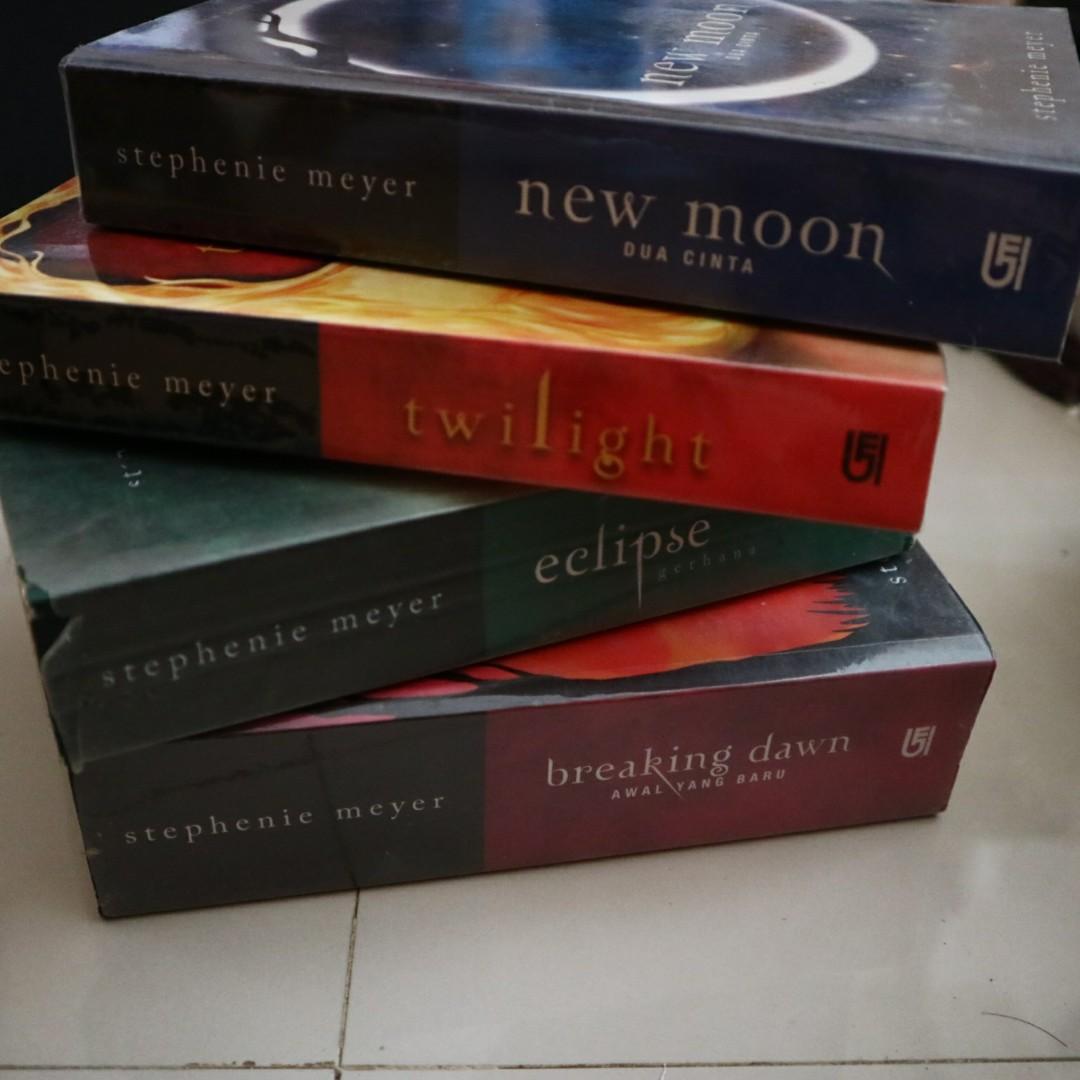 Detail Beli Buku Twilight Nomer 19