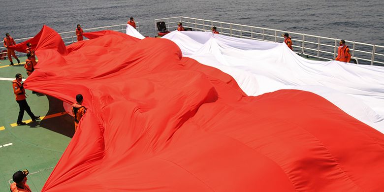 Detail Bendera Indonesia Gambar Pulau Jpg Nomer 32