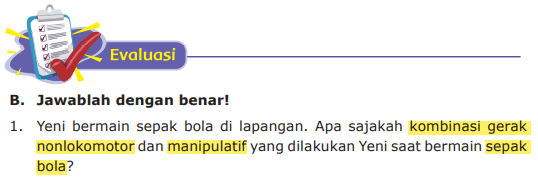 Detail Bermain Bola Di Lapangan Nomer 41