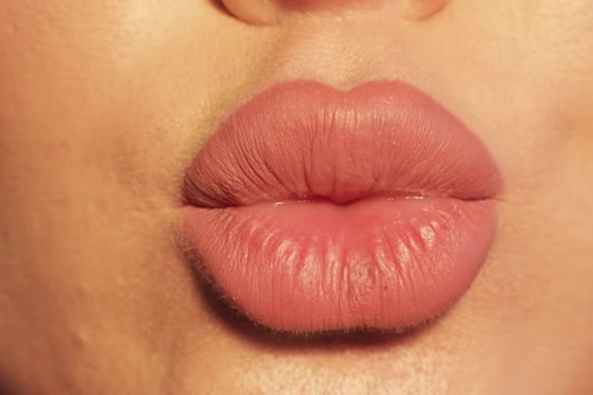 Detail Bibir Seksi Wanita Menurut Pria Nomer 13