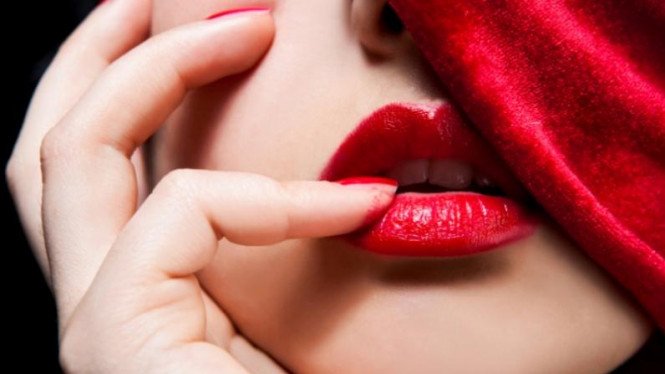 Detail Bibir Seksi Wanita Menurut Pria Nomer 24