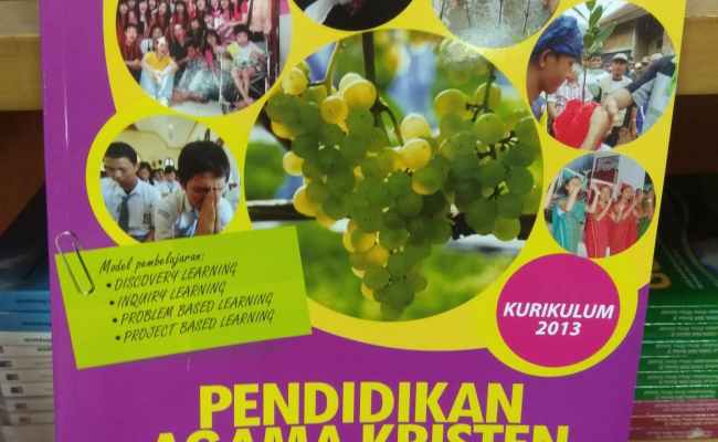 Detail Buku Agama Kristen Kelas 8 Kurikulum 2013 Nomer 38