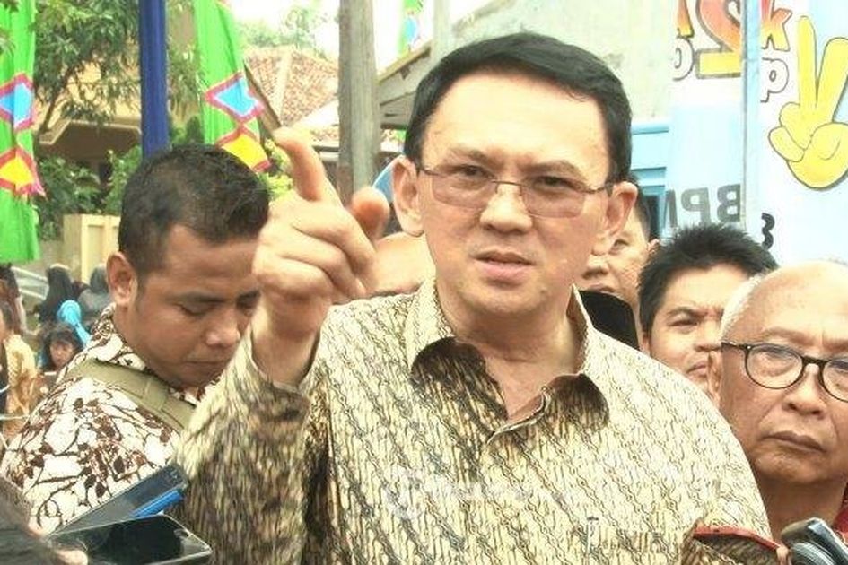 Detail Buku Basuki Tjahaja Purnama Nomer 23