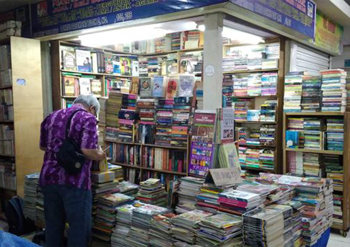 Detail Buku Bekas Pasar Senen Nomer 20