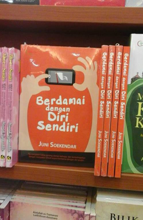 Detail Buku Berdamai Dengan Diri Sendiri Nomer 38
