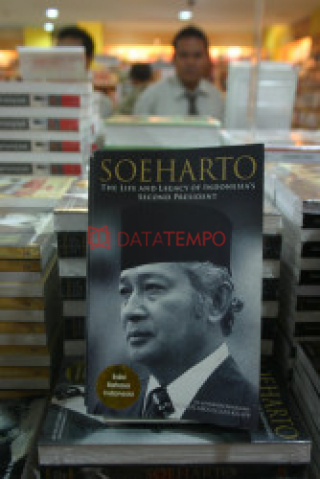 Detail Buku Biografi Soeharto Nomer 23