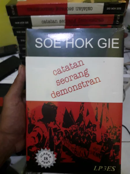 Detail Buku Catatan Seorang Demonstran Nomer 45