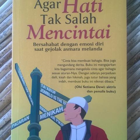 Detail Buku Cinta Tak Bisa Salah Nomer 48