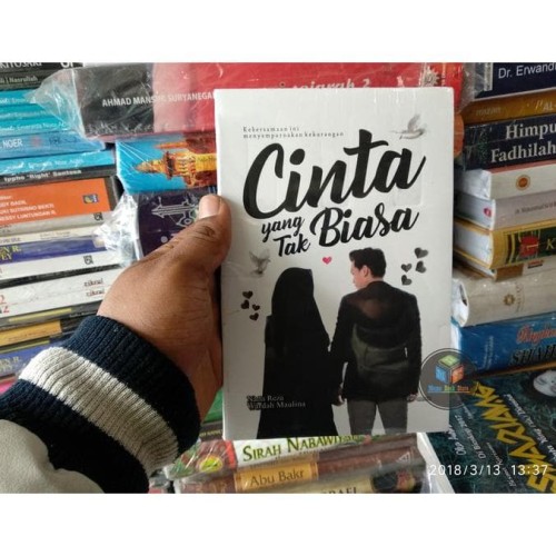 Detail Buku Cinta Yang Tak Biasa Nomer 26