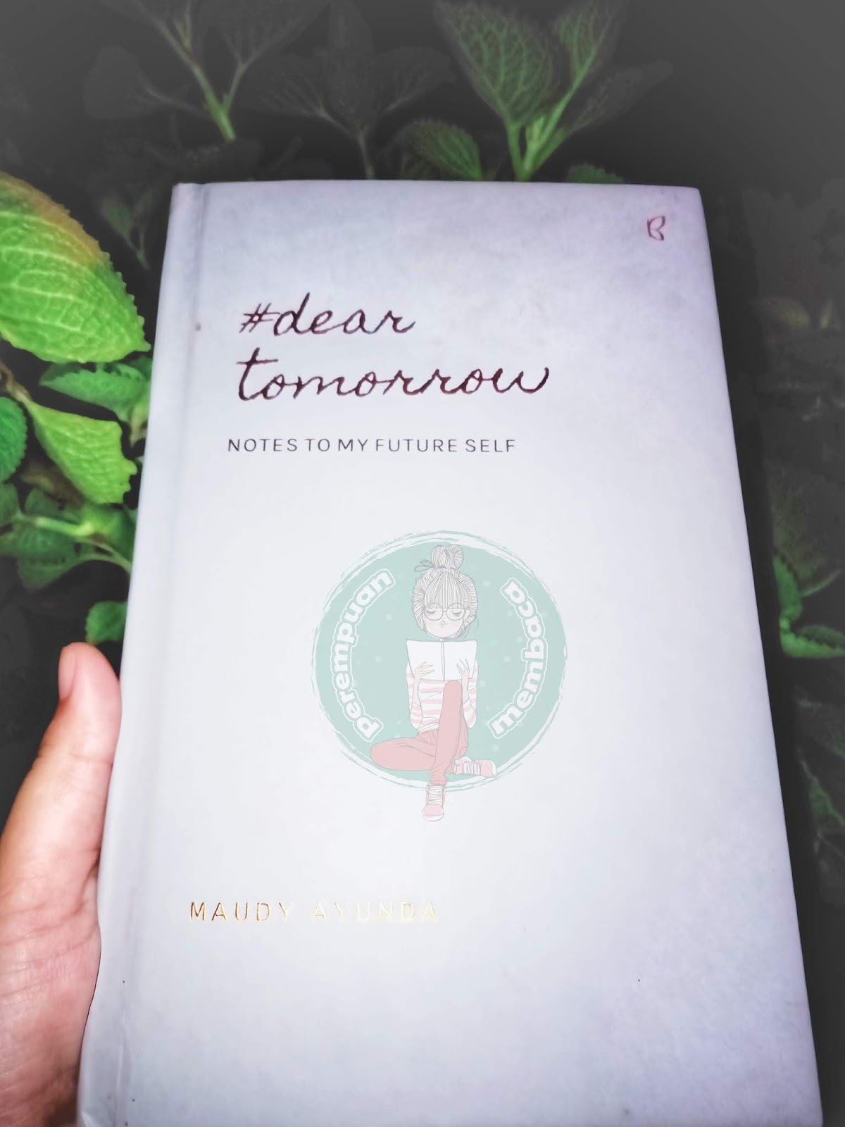 Detail Buku Dear Tomorrow Maudy Nomer 19