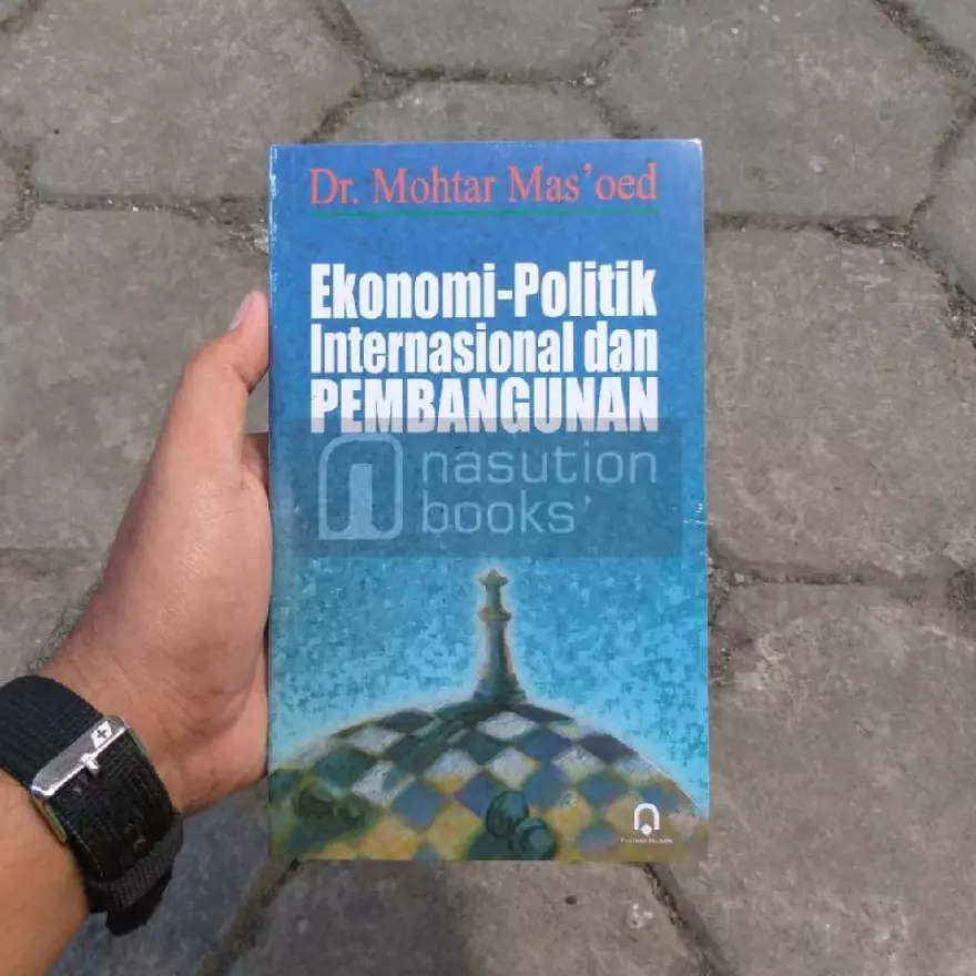 Detail Buku Ekonomi Politik Nomer 46