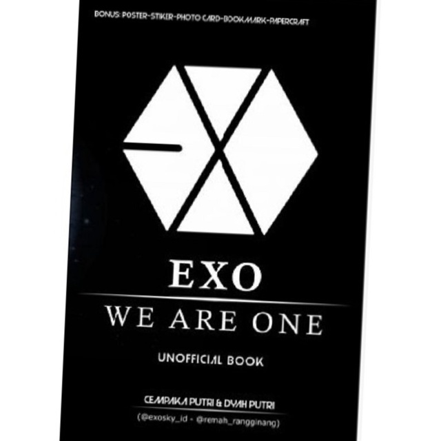 Detail Buku Exo We Are Still One Nomer 24