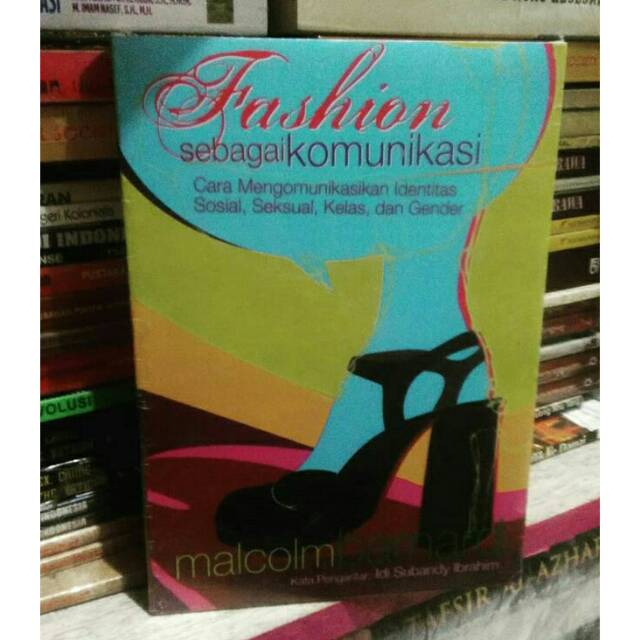 Detail Buku Fashion Sebagai Komunikasi Nomer 5