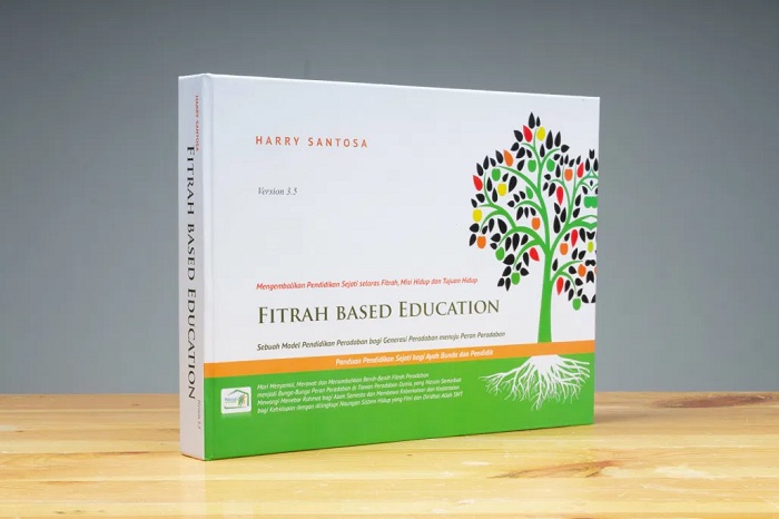 Detail Buku Fitrah Based Education Nomer 4