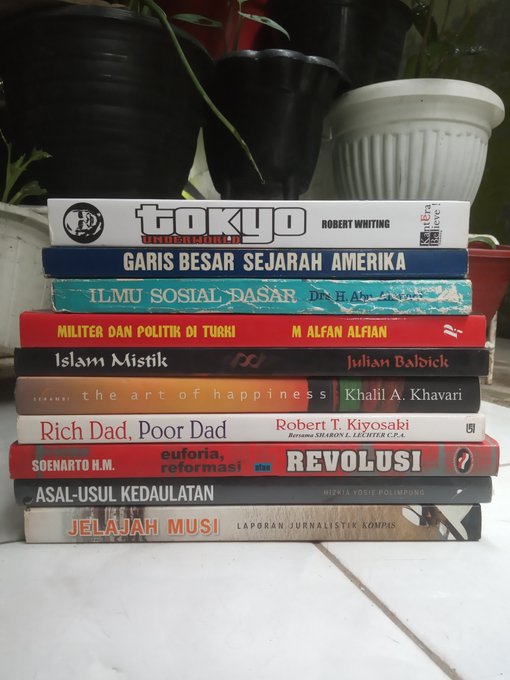 Detail Buku Garis Besar Sejarah Amerika Nomer 49