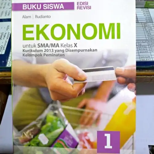 Detail Buku Geografi Kelas 10 Kurikulum 2013 Penerbit Erlangga Nomer 47