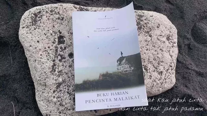 Detail Buku Harian Pencinta Malaikat Nomer 17