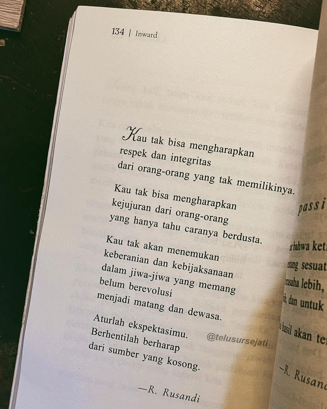 Detail Buku Harian Pencinta Malaikat Nomer 22