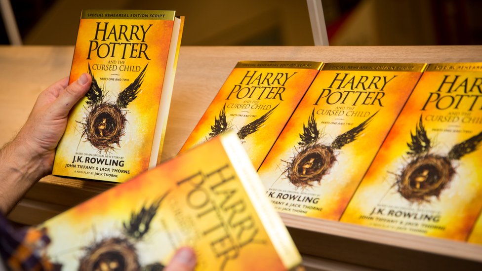 Detail Buku Harry Potter And The Cursed Child Nomer 24