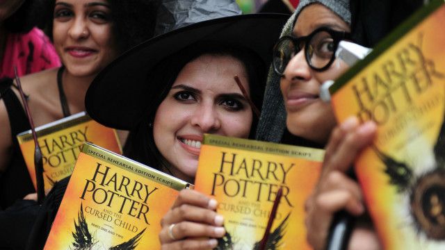 Detail Buku Harry Potter And The Cursed Child Versi Indonesia Nomer 45