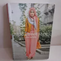 Detail Buku Hijab Street Style Nomer 13