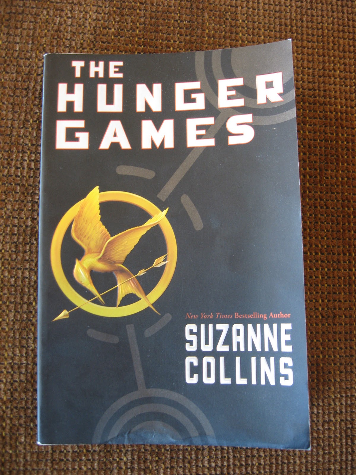 Detail Buku Hunger Games Nomer 18